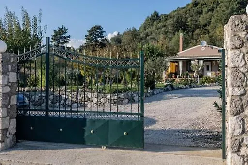 Flower Garden House * Kouramaditika